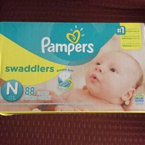 Pampers Newborn diapers 88 ct